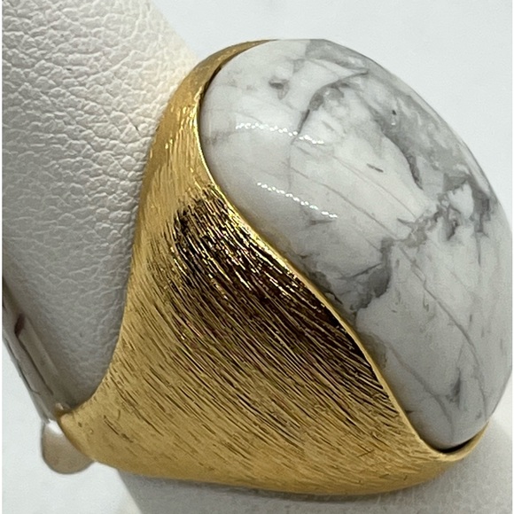 Howlite stone ring - Picture 9 of 14